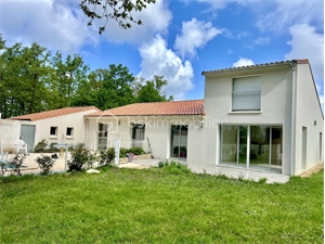 maison à la vente -   17200  ROYAN, surface 176 m2 vente maison - UBI432845540